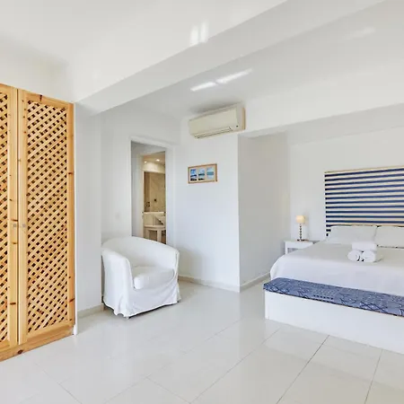 Gerakas Belvedere & 4* Vasilikí