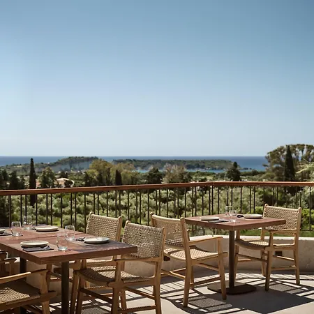 Gerakas Belvedere & Hotel 4*