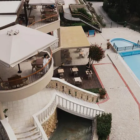 Gerakas Belvedere & Ξενοδοχείο