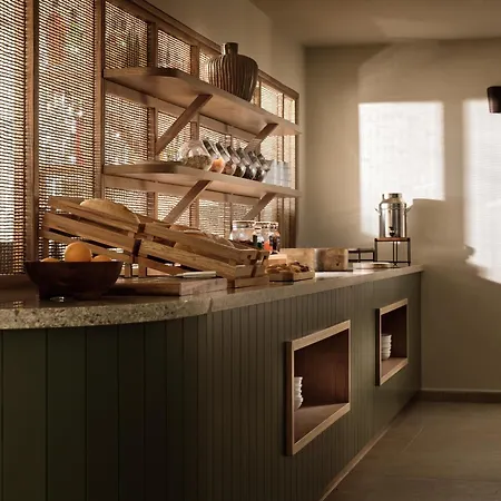 Gerakas Belvedere & 4* Vasilikí