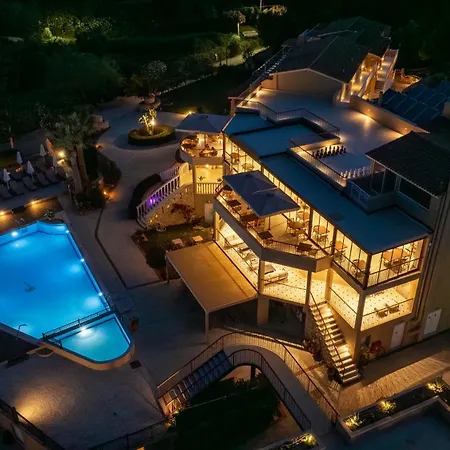 Gerakas Belvedere & ホテル Vasilikí