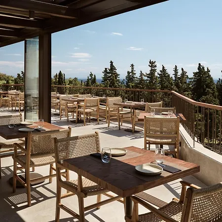 Gerakas Belvedere & ホテル