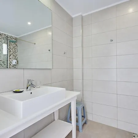 Gerakas Belvedere & ホテル 4*