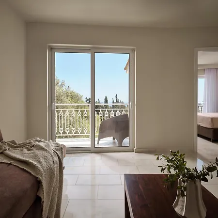 Gerakas Belvedere & 4*