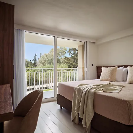 Gerakas Belvedere & 4*