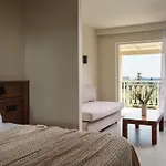 Gerakas Belvedere & 4* Vasilikí
