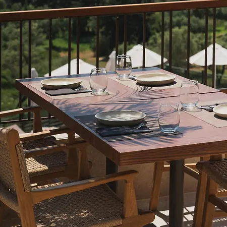 Gerakas Belvedere & Отель