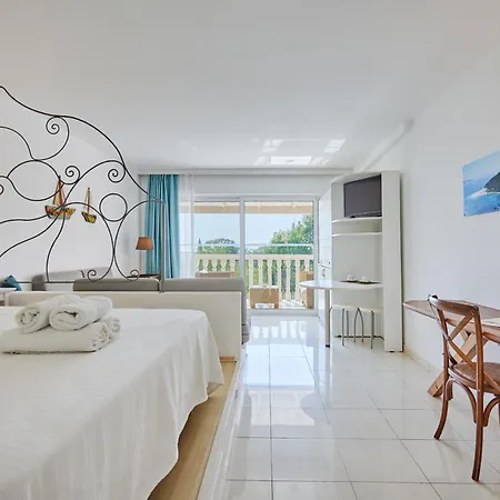 Gerakas Belvedere & Отель Василикос